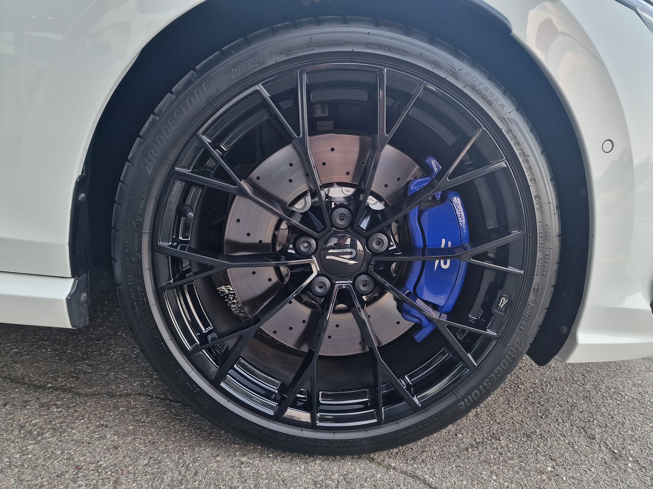 VW Golf Variant 2.0 TSI R DSG 4 Motion-image-30