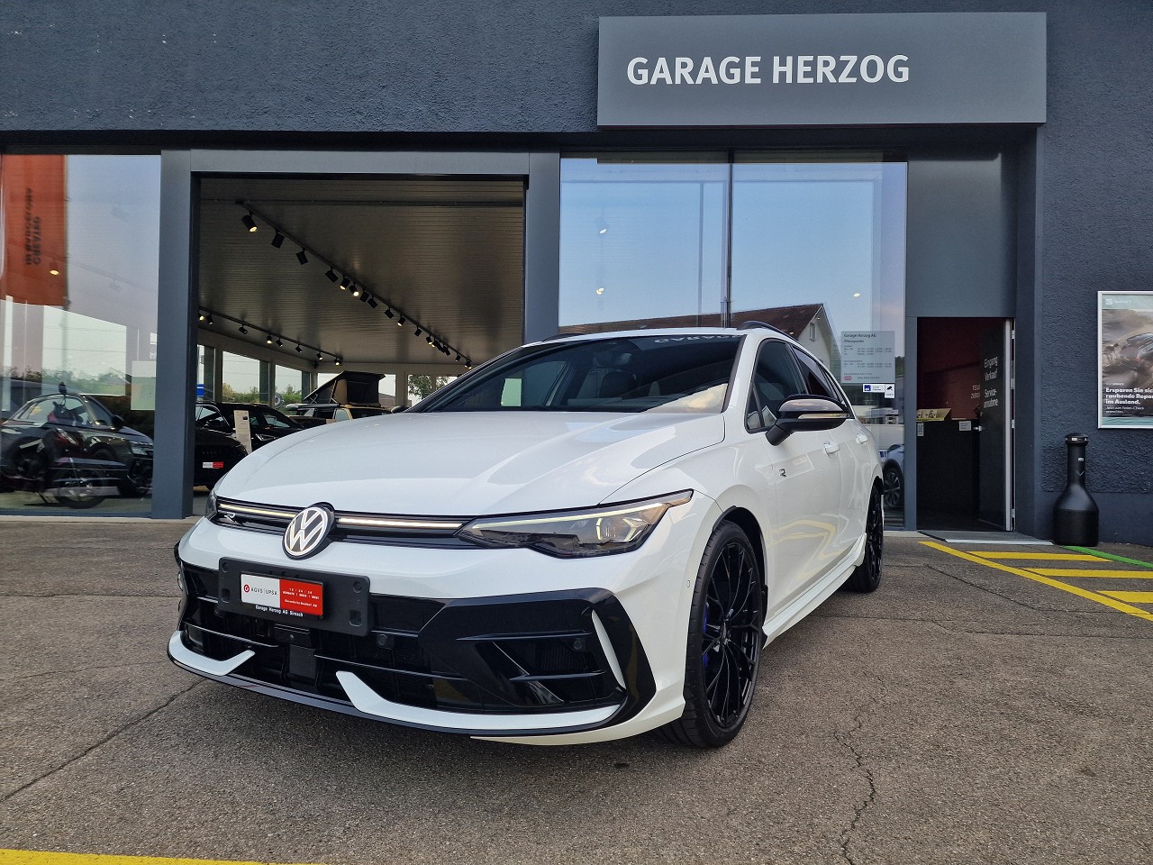 VW Golf Variant 2.0 TSI R DSG 4 Motion