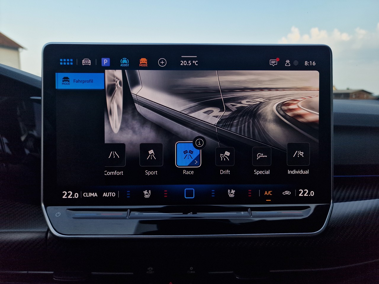 VW Golf Variant 2.0 TSI R DSG 4 Motion-image-23