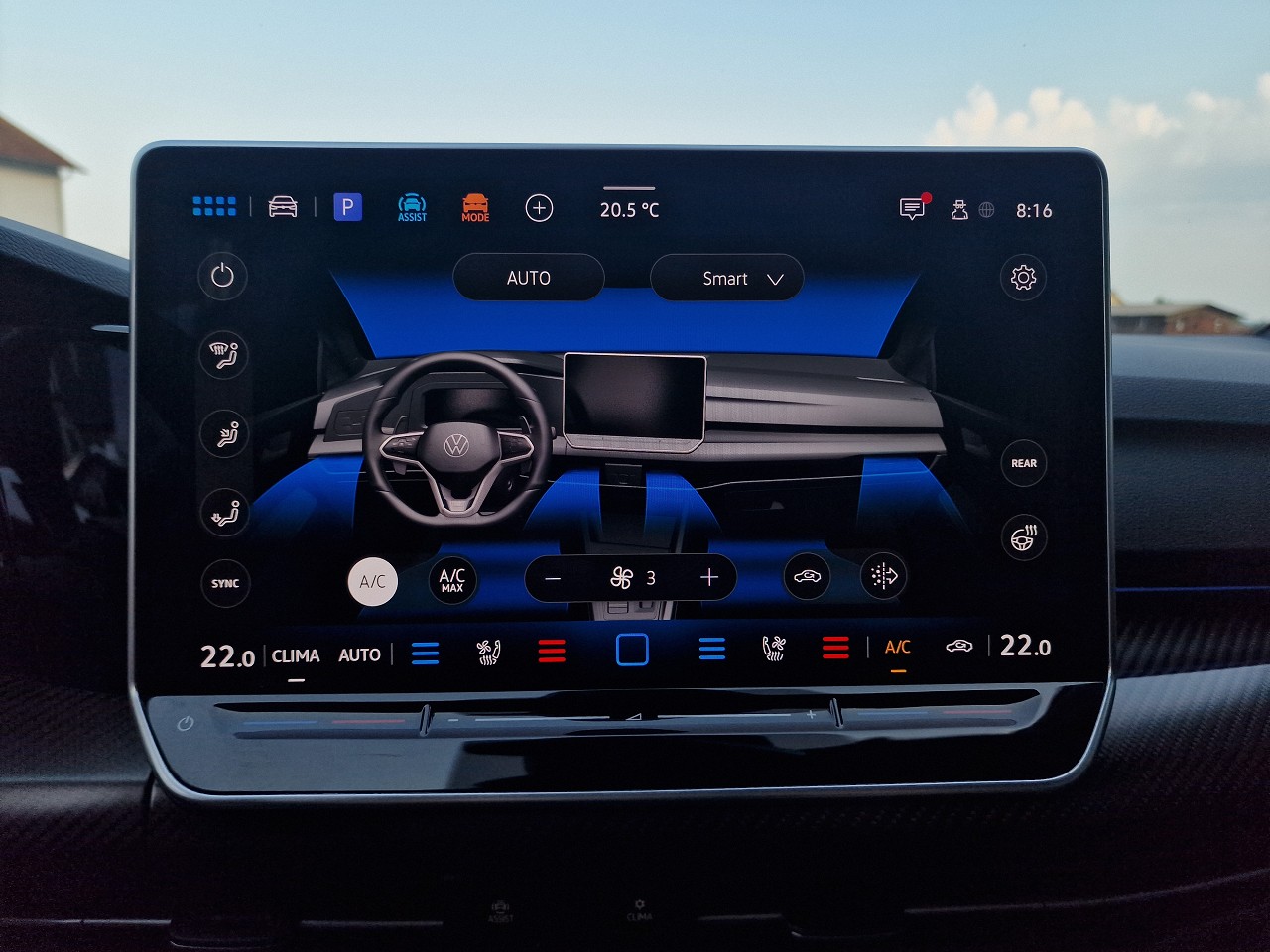 VW Golf Variant 2.0 TSI R DSG 4 Motion-image-24