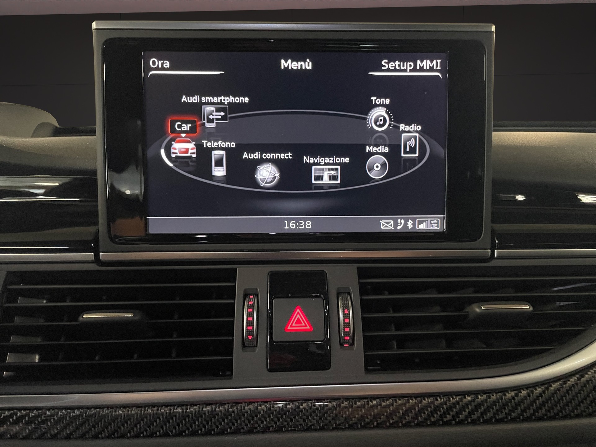AUDI RS6 Avant 4.0 TFSI V8 performance quattro-image-10