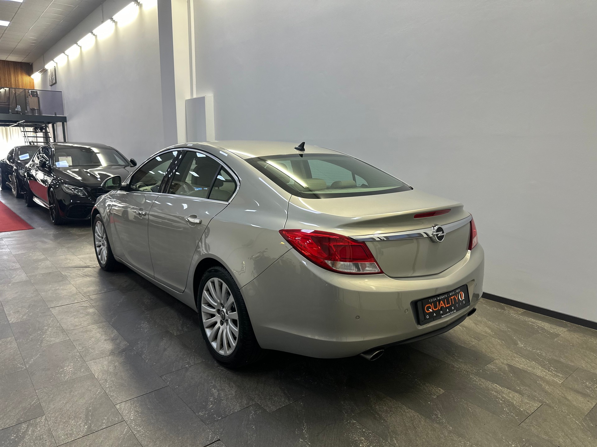 OPEL Insignia 2.0 Turbo Sport 4WD Automatic-showroom-element-3