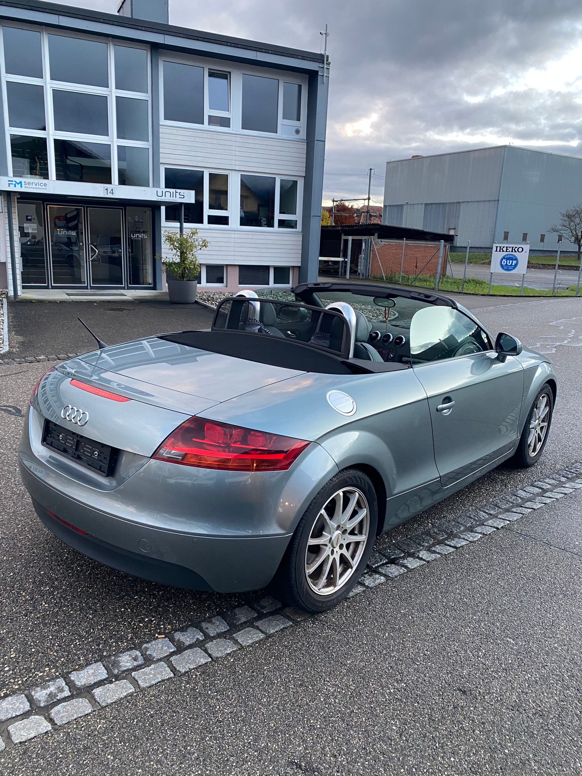 AUDI TT Roadster 2.0 TFSI-image-12