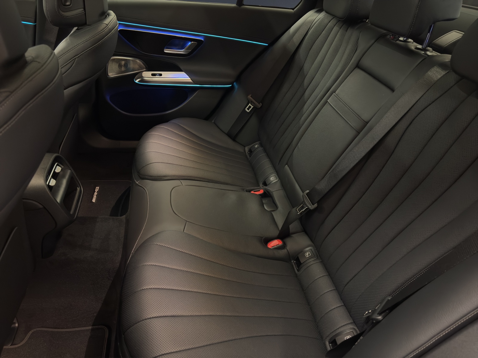 MERCEDES-BENZ E 300 e 4M Berline EQ Hybrid Technology-image-10
