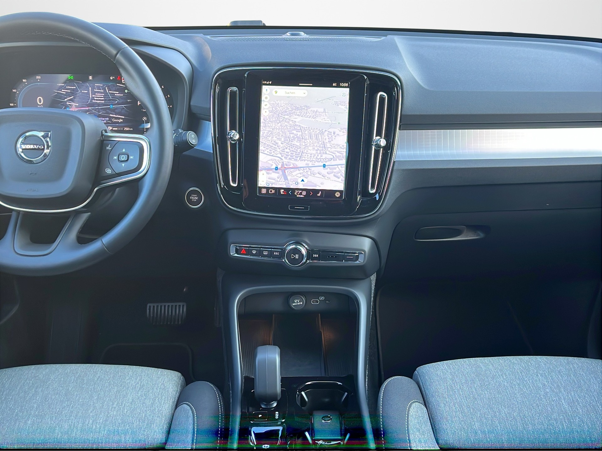VOLVO XC40 2.0 B4 MH Plus Dark-image-11
