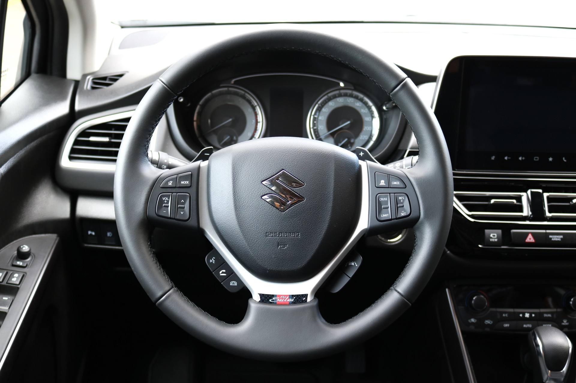SUZUKI S-Cross 1.5 Piz Sulai Top Hybrid-image-4