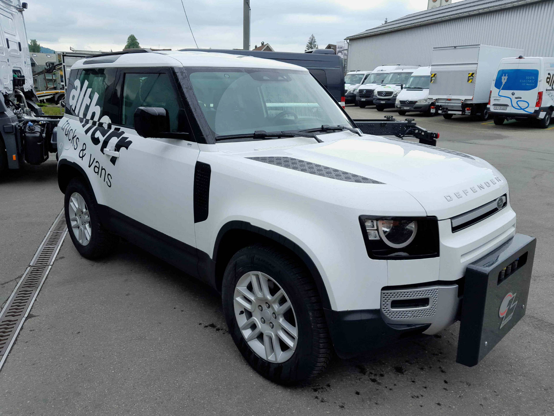 LAND ROVER Defender 90 3.0 D I6 250 S-image-5