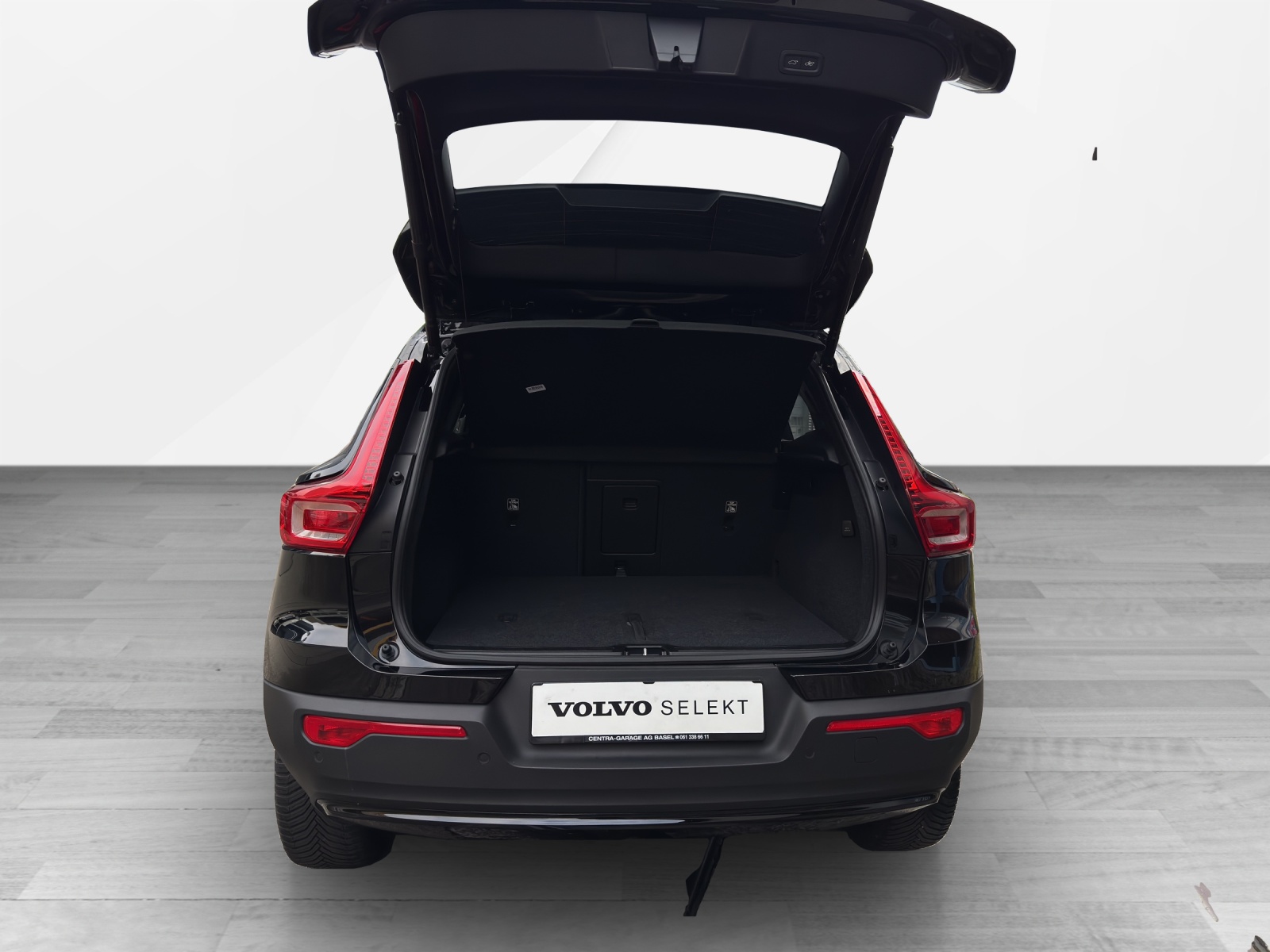 VOLVO XC40 B4 Benzin Mild Hybrid Plus Dark DCT-image-12
