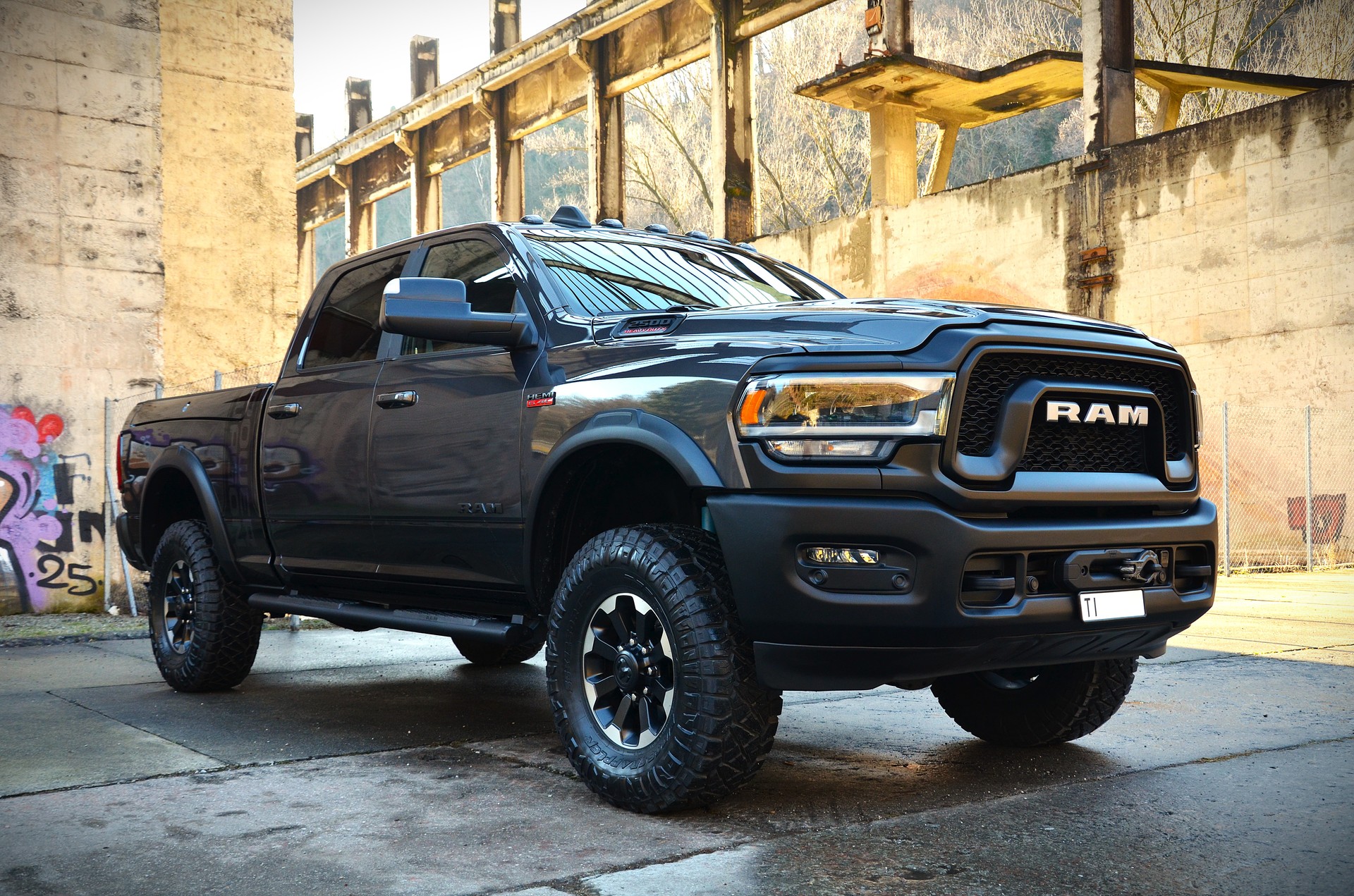 DODGE 2500 POWER WAGON-image-8
