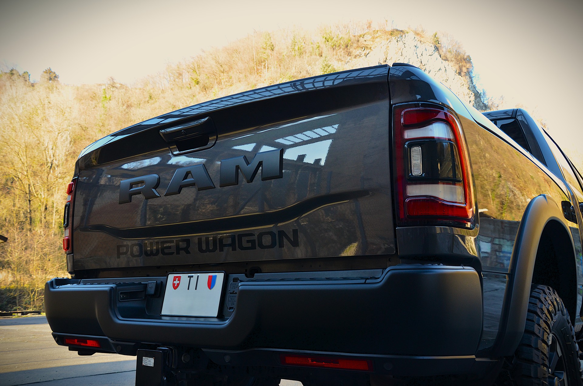 DODGE 2500 POWER WAGON-image-12
