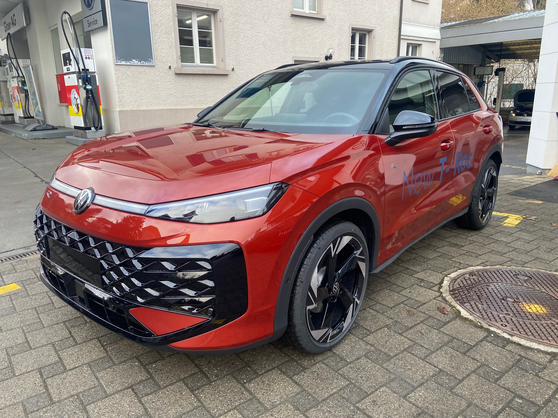 VW T-Roc 1.5 eTSI mHEV R-Line DSG-showroom-element-2