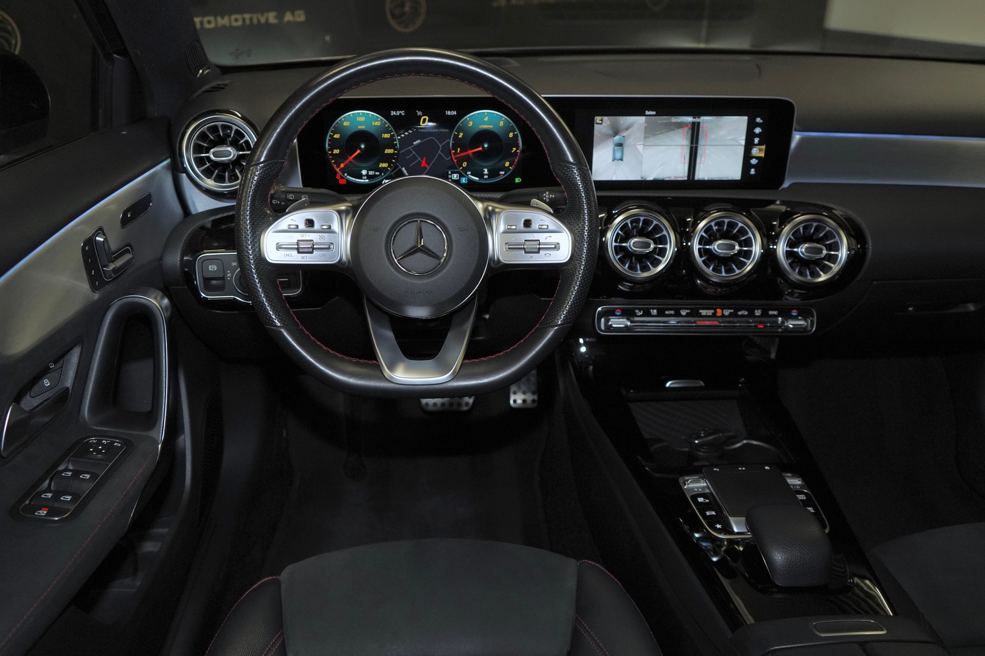 MERCEDES-BENZ A 250 4Matic AMG Line 4Matic 7G-DCT-image-2