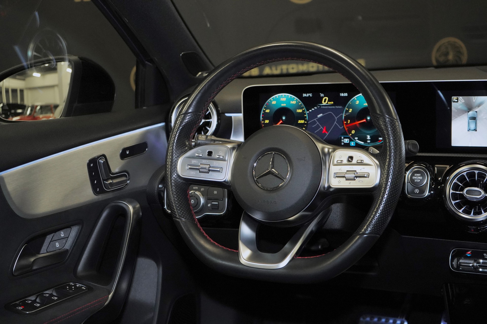 MERCEDES-BENZ A 250 4Matic AMG Line 4Matic 7G-DCT-image-8
