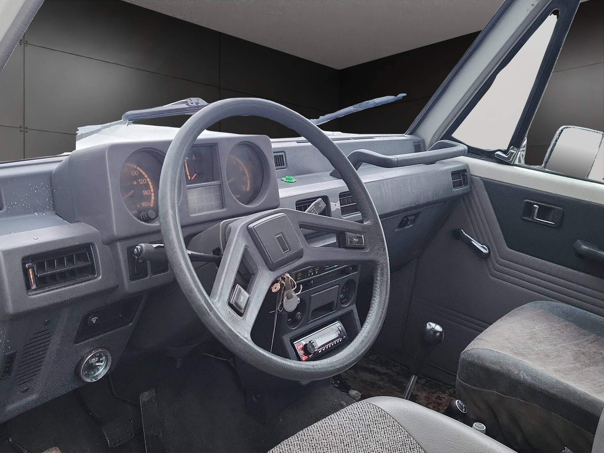 MITSUBISHI Pajero 2.6 Metal Top-image-6