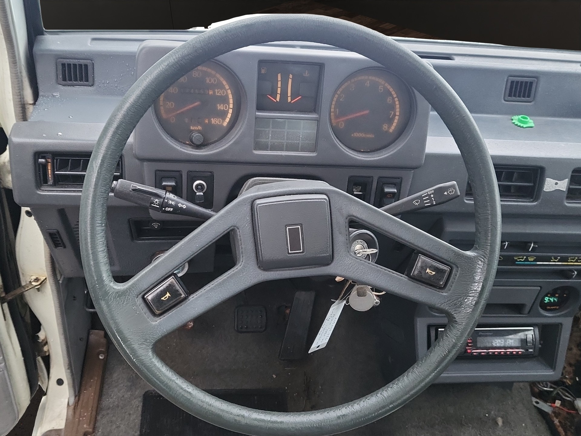 MITSUBISHI Pajero 2.6 Metal Top-image-8