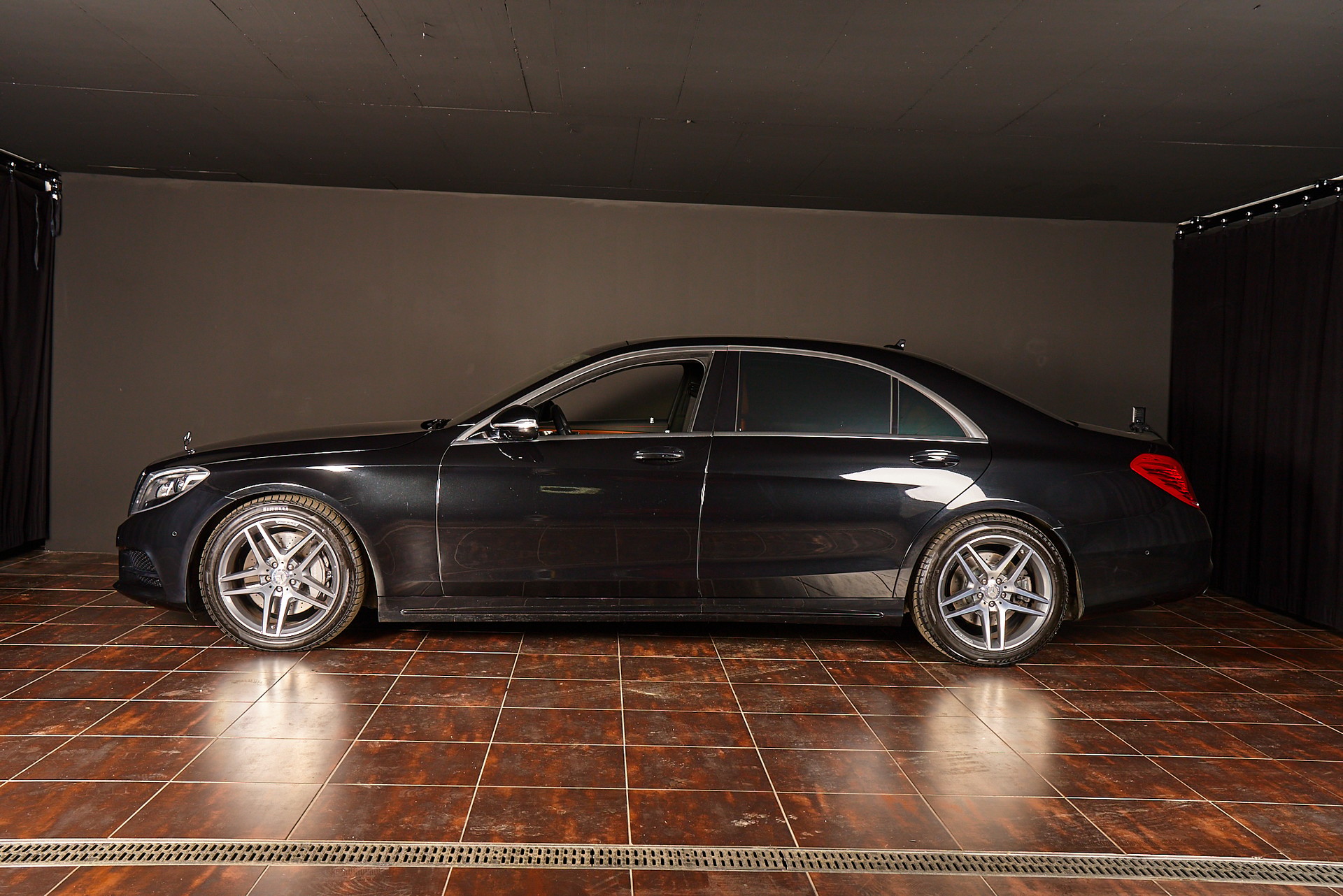 MERCEDES-BENZ S 350 d L 4Matic 9G-Tronic-showroom-element-1