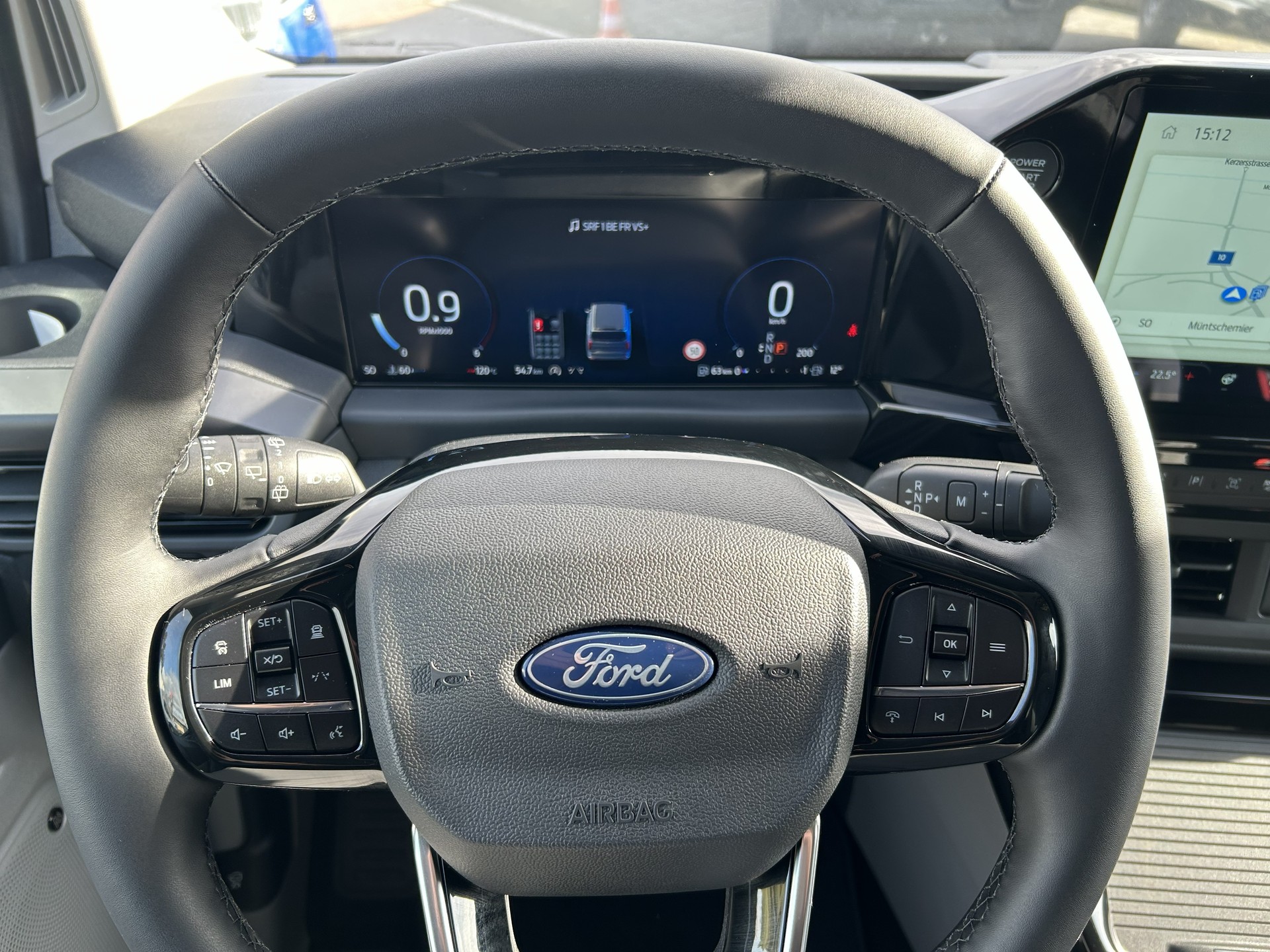 FORD Tourneo Bus 320 L1H1 Sport Automat-image-8
