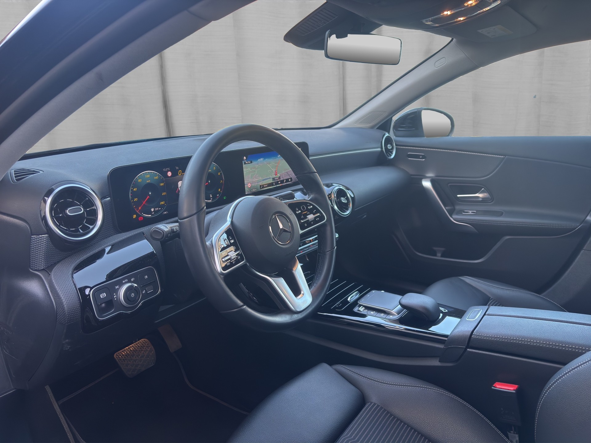 MERCEDES-BENZ A 200 4Matic Progressive 8G-DCT-image-8