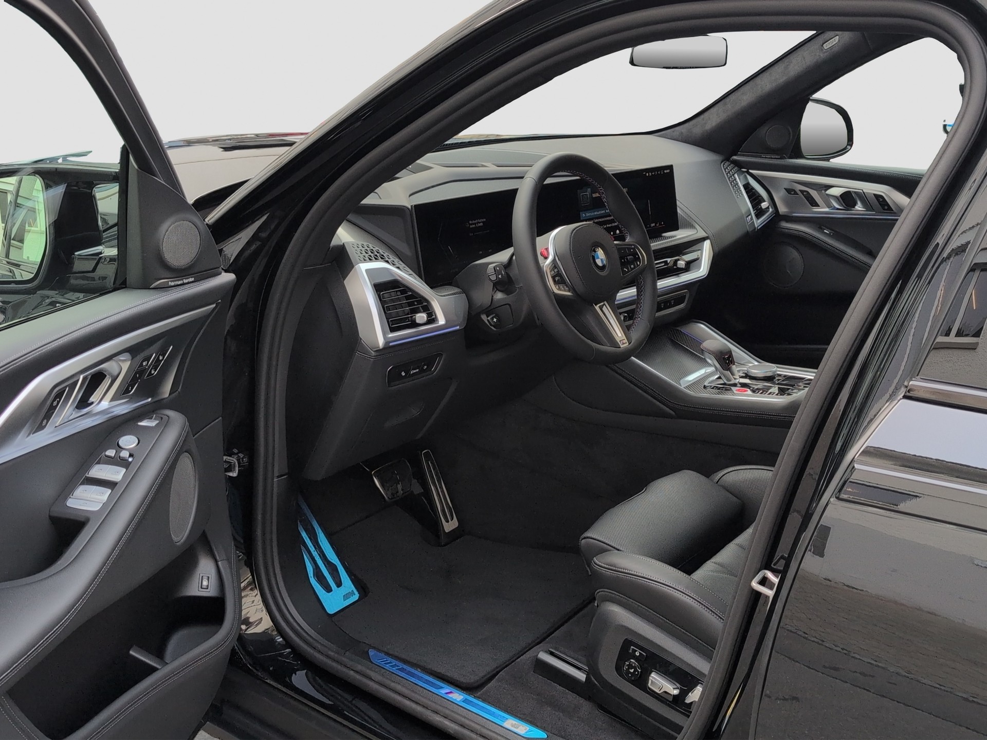 BMW XM xDrive 50e PHEV Steptronic-image-7