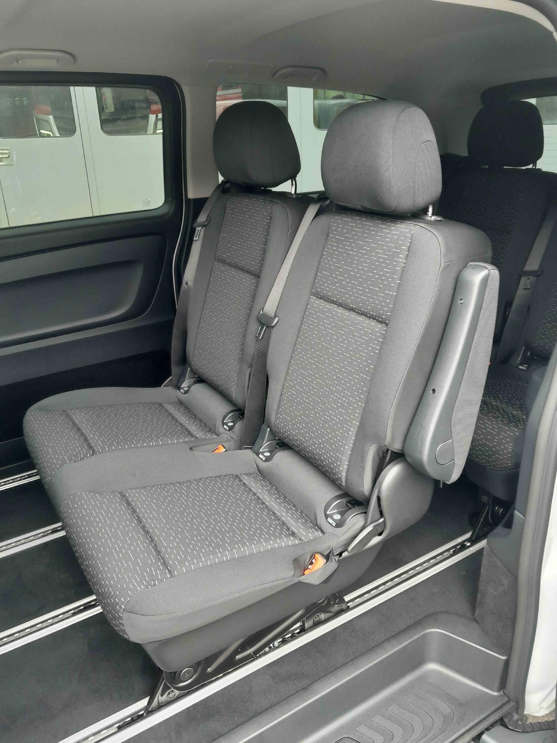 MERCEDES-BENZ Vito 116 CDI Kombi L 4x4 Family-image-12