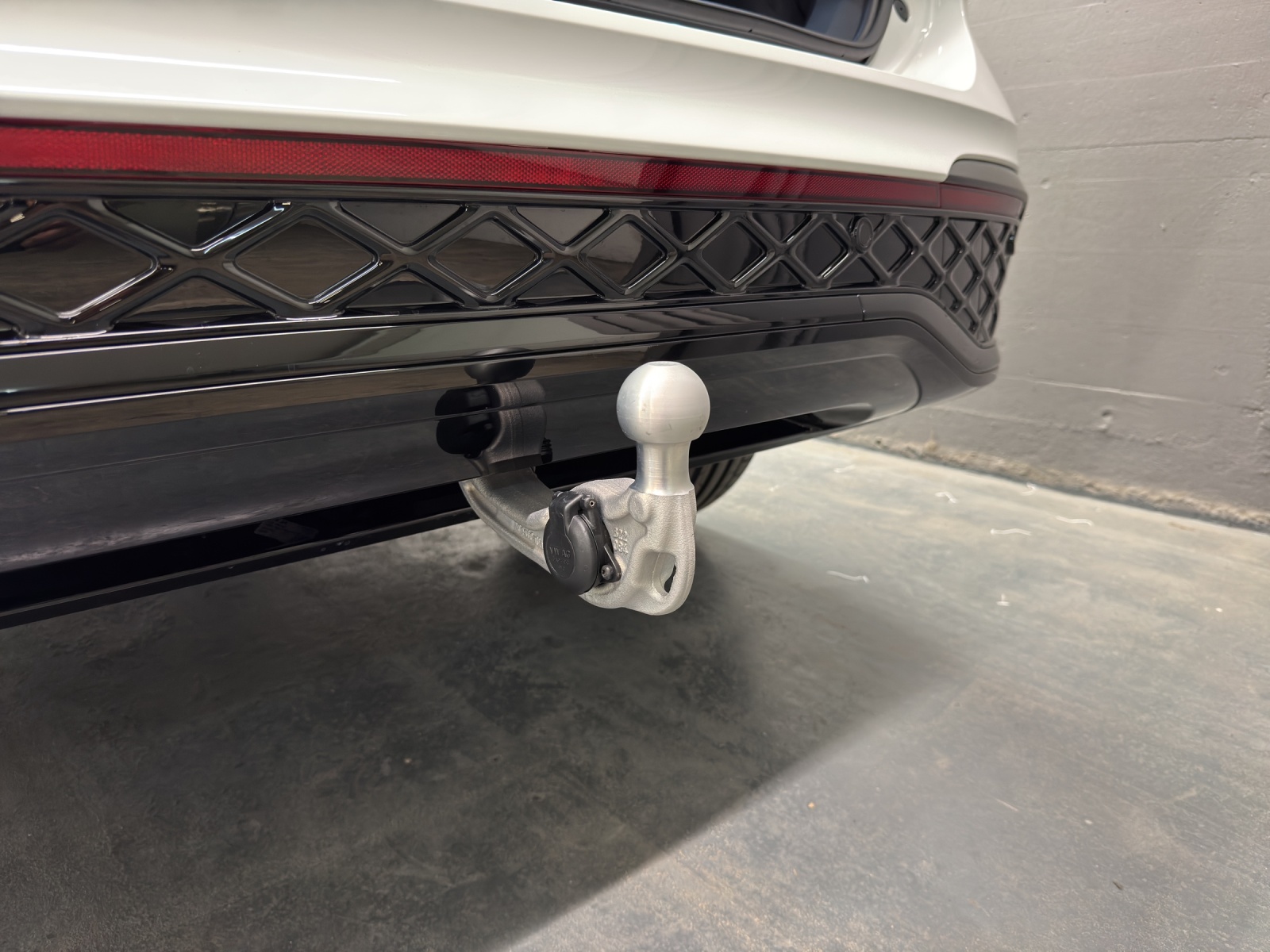 VW Tiguan 2.0 TSI R-Line Plus DSG 4motion-image-13