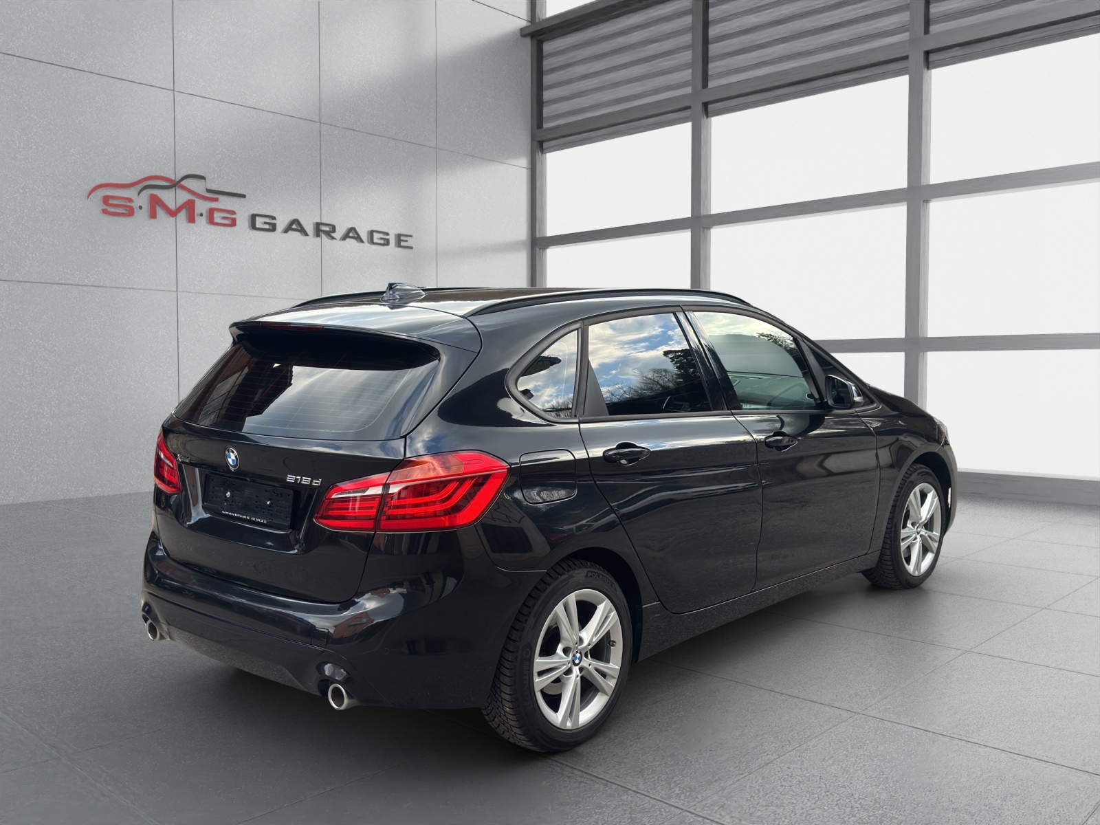 BMW 218d xDrive Active Tourer Steptronic-image-4