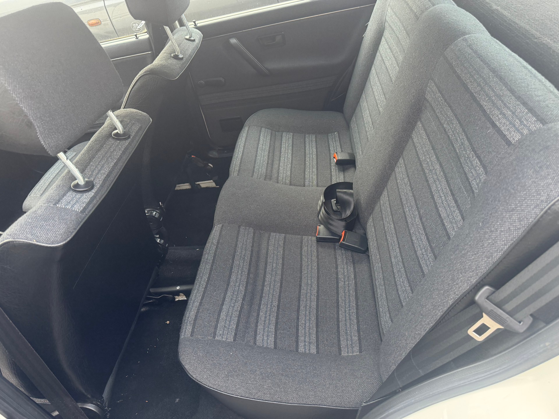VW Golf 1800 C-image-7