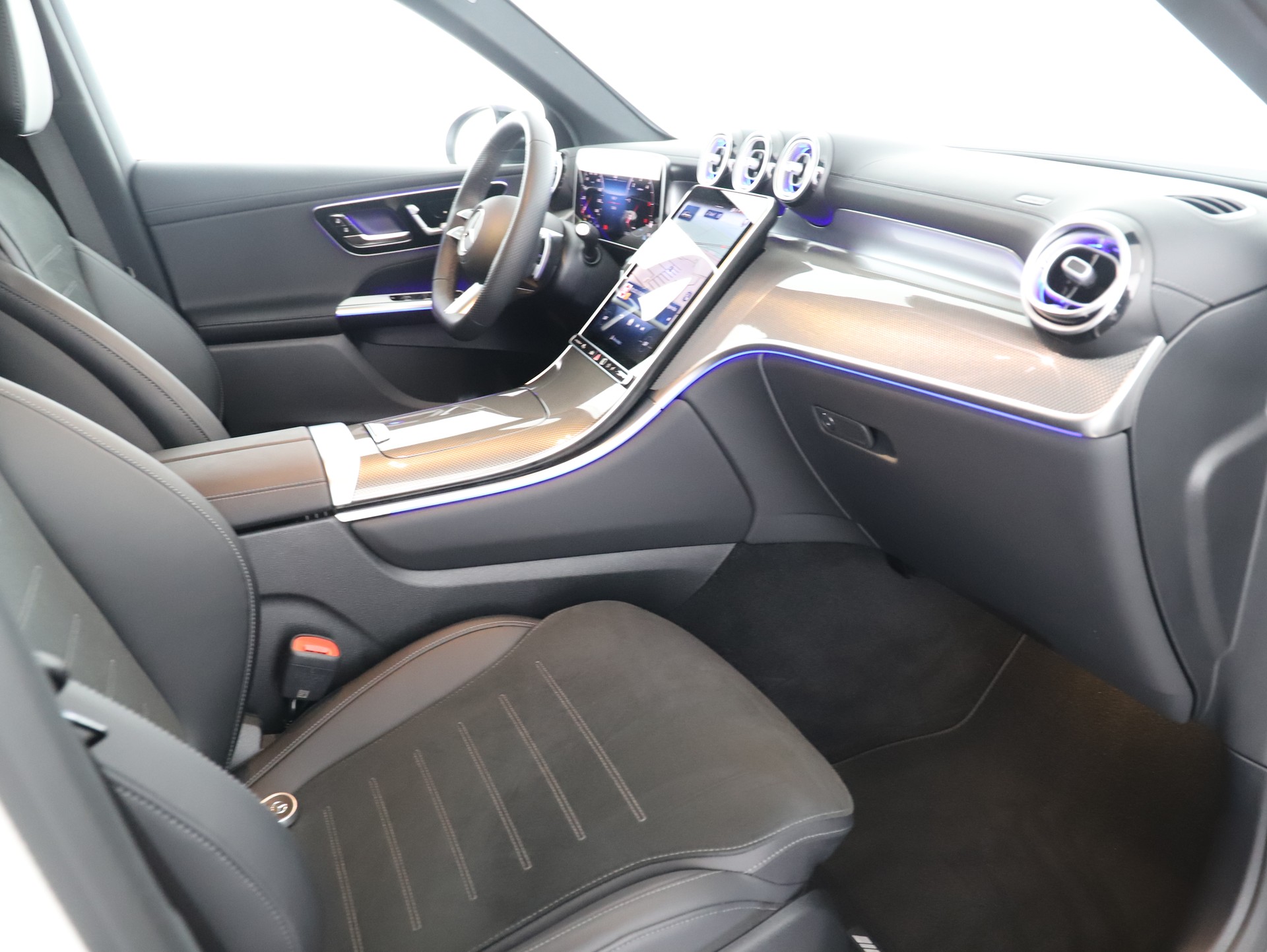 MERCEDES-BENZ GLC 220 d 4M 9G-Tronic-image-9