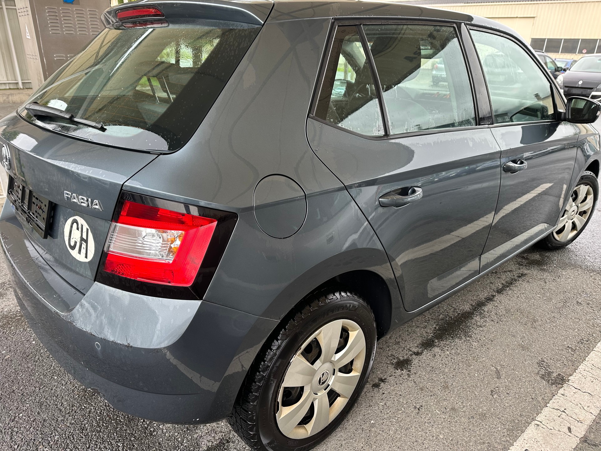 SKODA Fabia 1.2 TSI Style-image-2