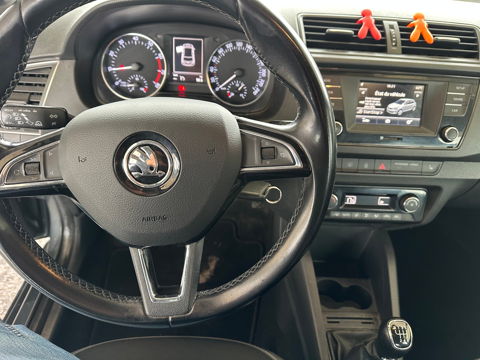 SKODA Fabia 1.2 TSI Style-image-4