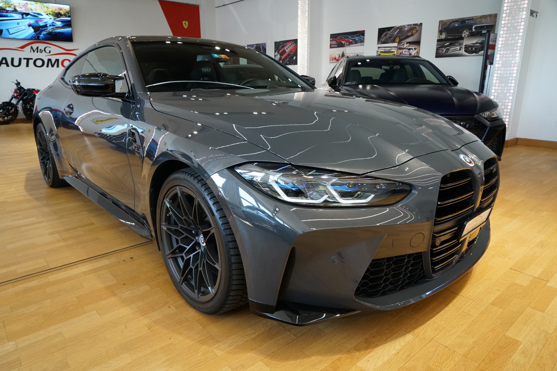 BMW M4 Coupé Competition M xDrive Edition 50 Jahre BMW M-showroom-element-2