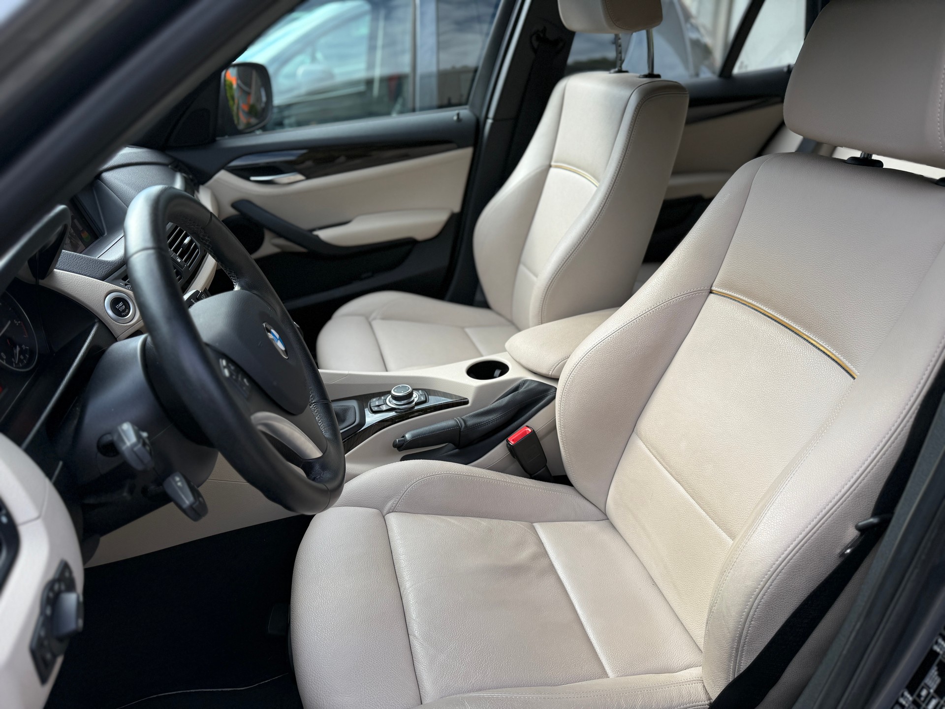 BMW X1 xDrive 18d Steptronic-image-8