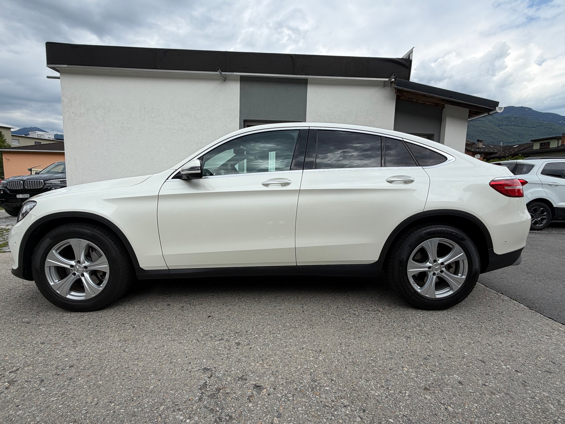 MERCEDES-BENZ GLC Coupé 250 Exclusive 4Matic 9G-Tronic-image-4