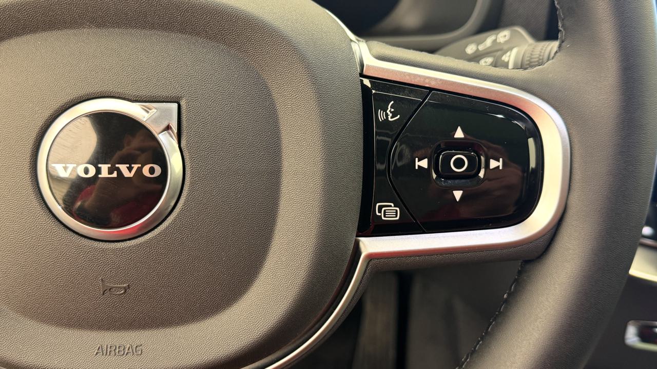 VOLVO XC90 T8 eAWD PluginHybrid Plus Bright Geartronic-image-9