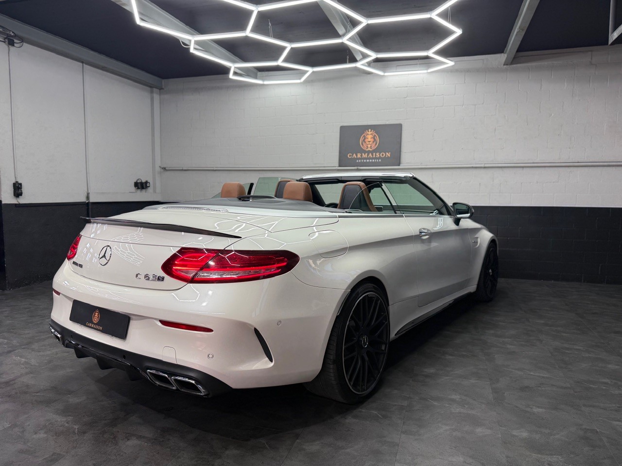 MERCEDES-BENZ C 63 S Cabriolet AMG Edition 1 Speedshift | 360° Kamera | Head-Up Display | OHNE OPF-image-8