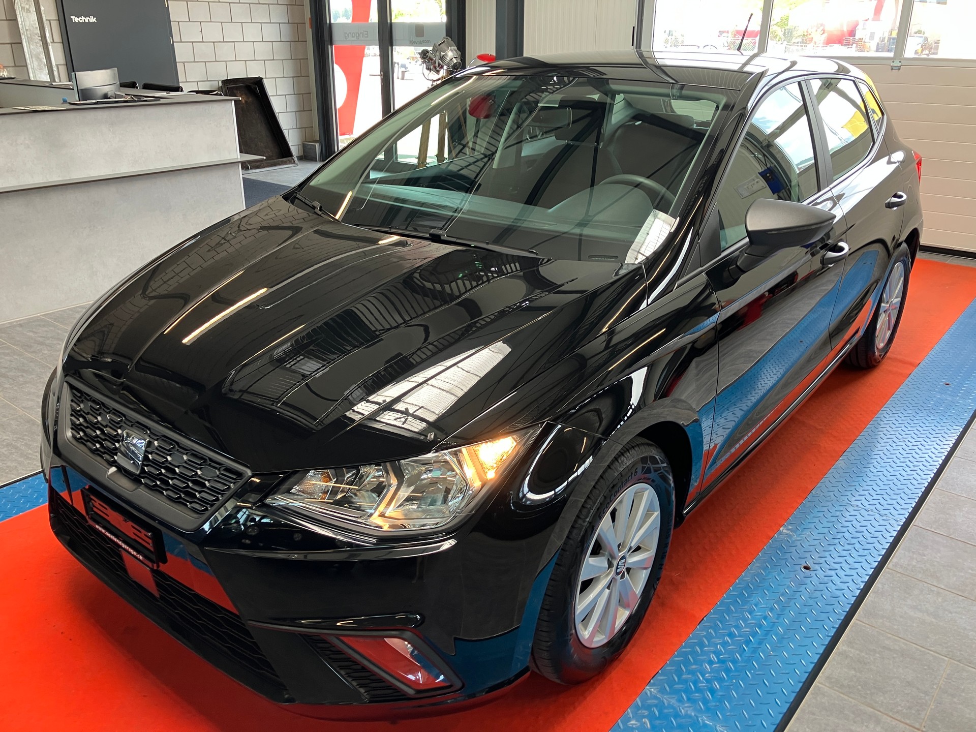 SEAT Ibiza 1.0 EcoTSI Reference DSG-image-4
