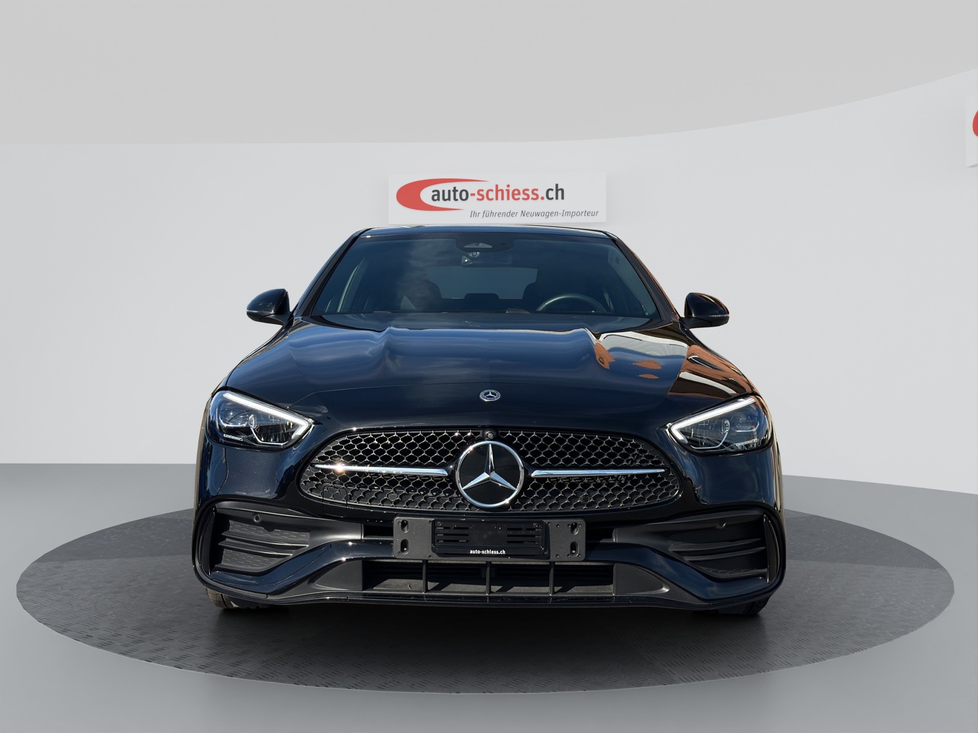 MERCEDES-BENZ C 180 AMG Edition Night-showroom-element-1