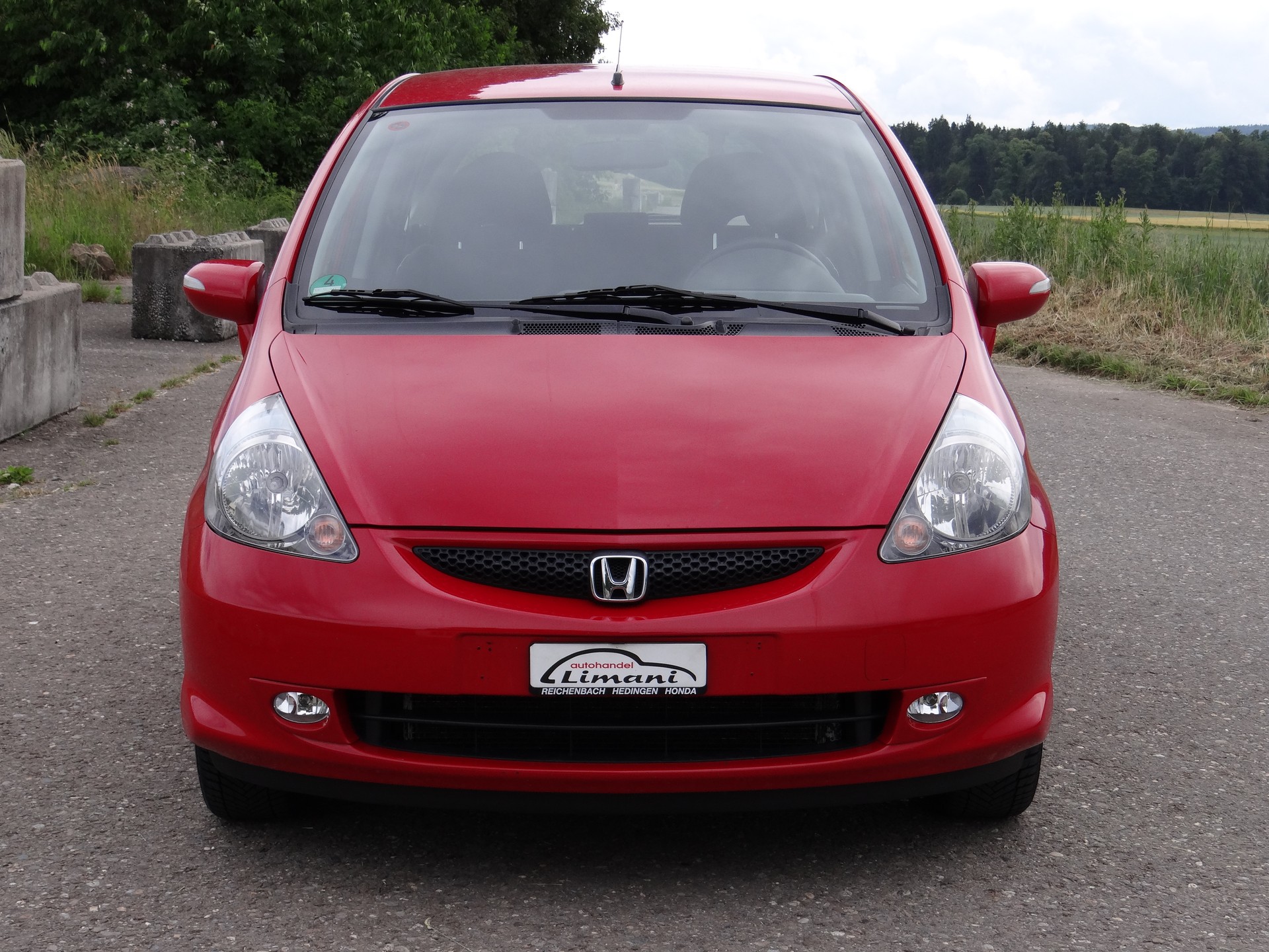 HONDA JAZZ-showroom-element-1