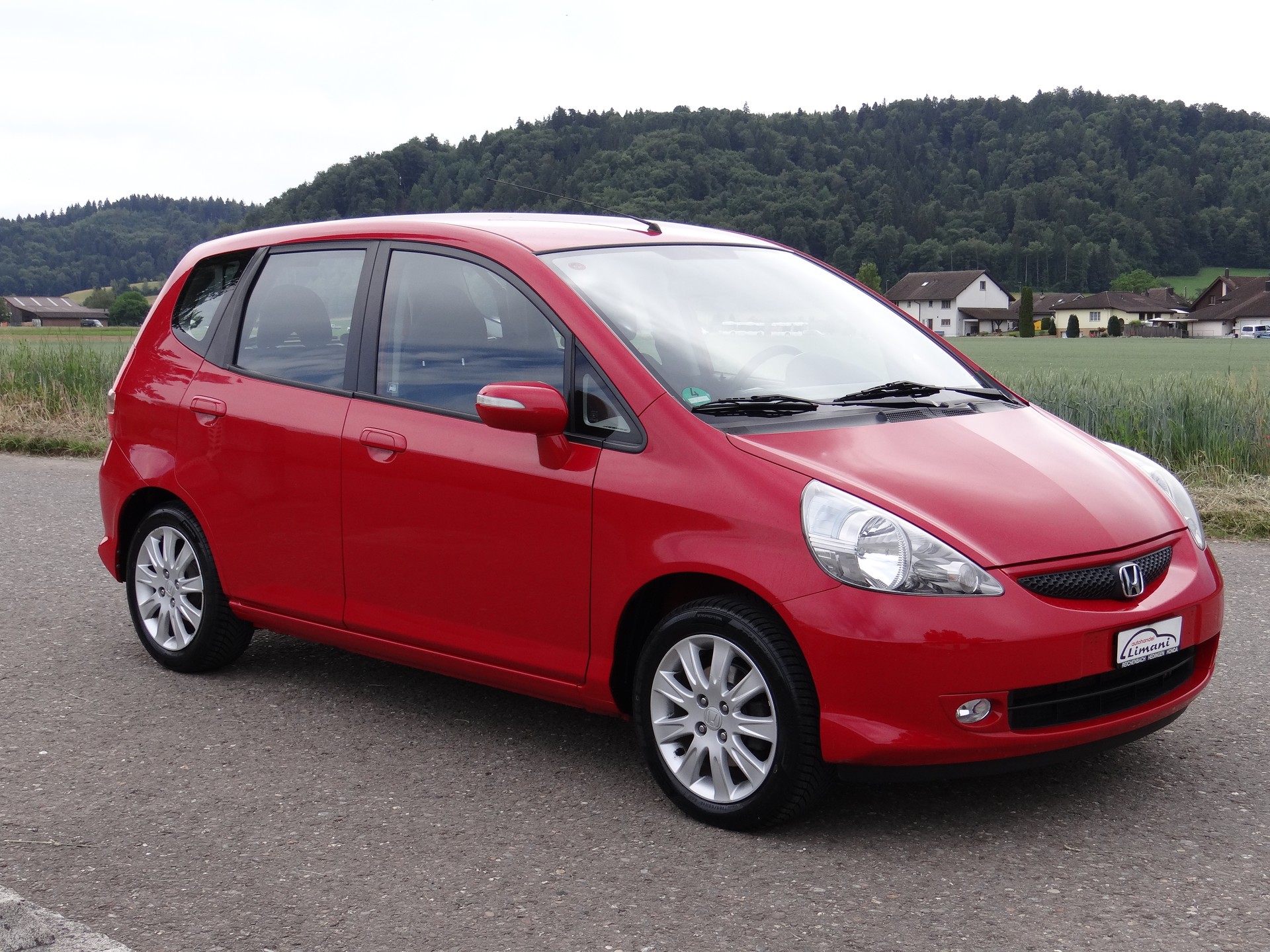 HONDA JAZZ-showroom-element-2