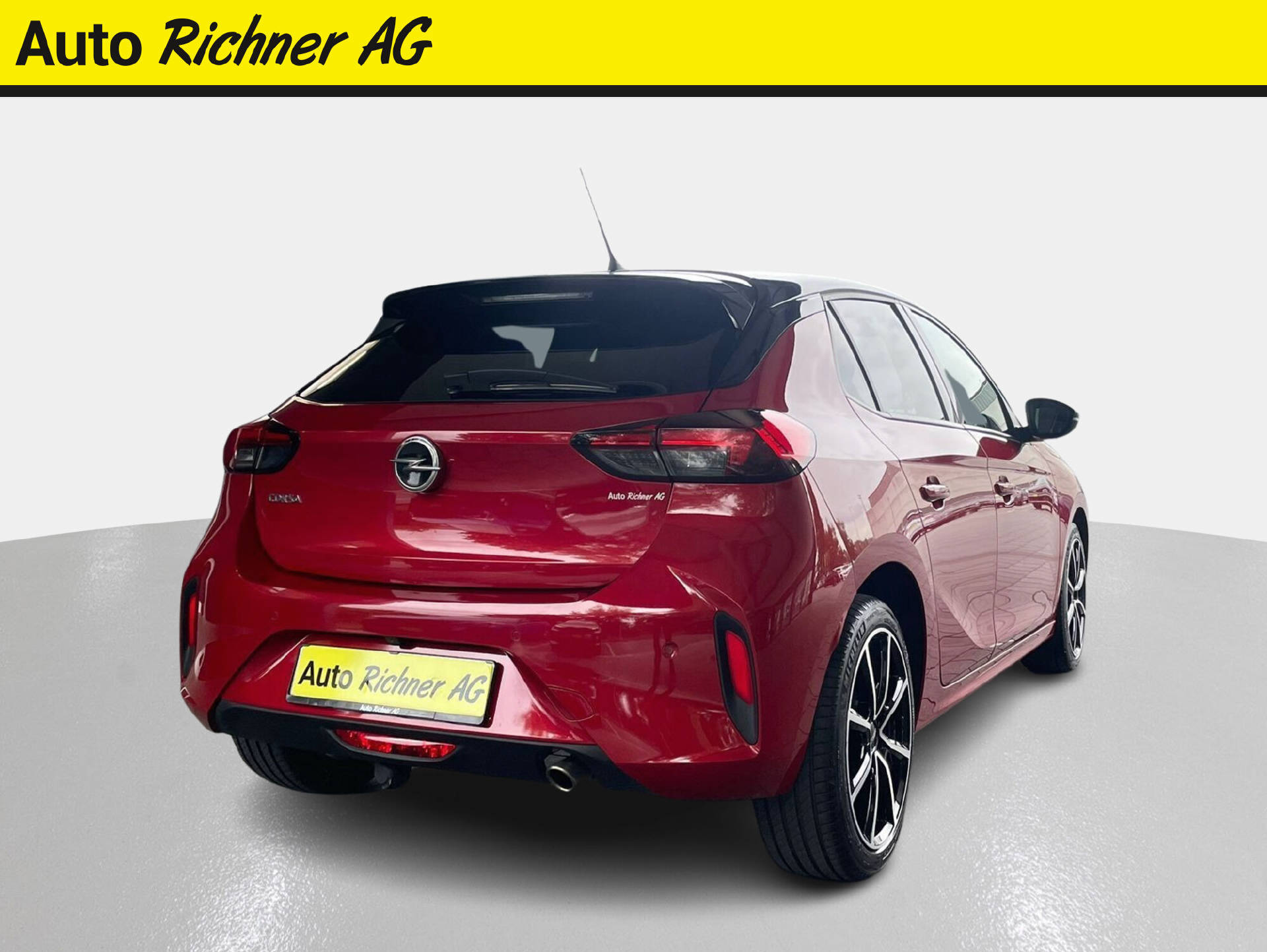 OPEL Corsa 1.2 T GS Line-showroom-element-3