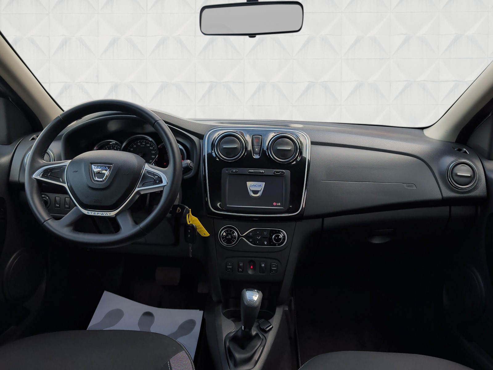 DACIA Sandero Tce 90 Stepway Automatic-image-9