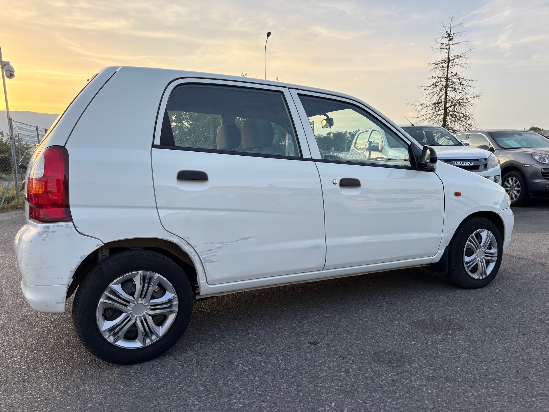 SUZUKI Alto 1.1 Top-showroom-element-3