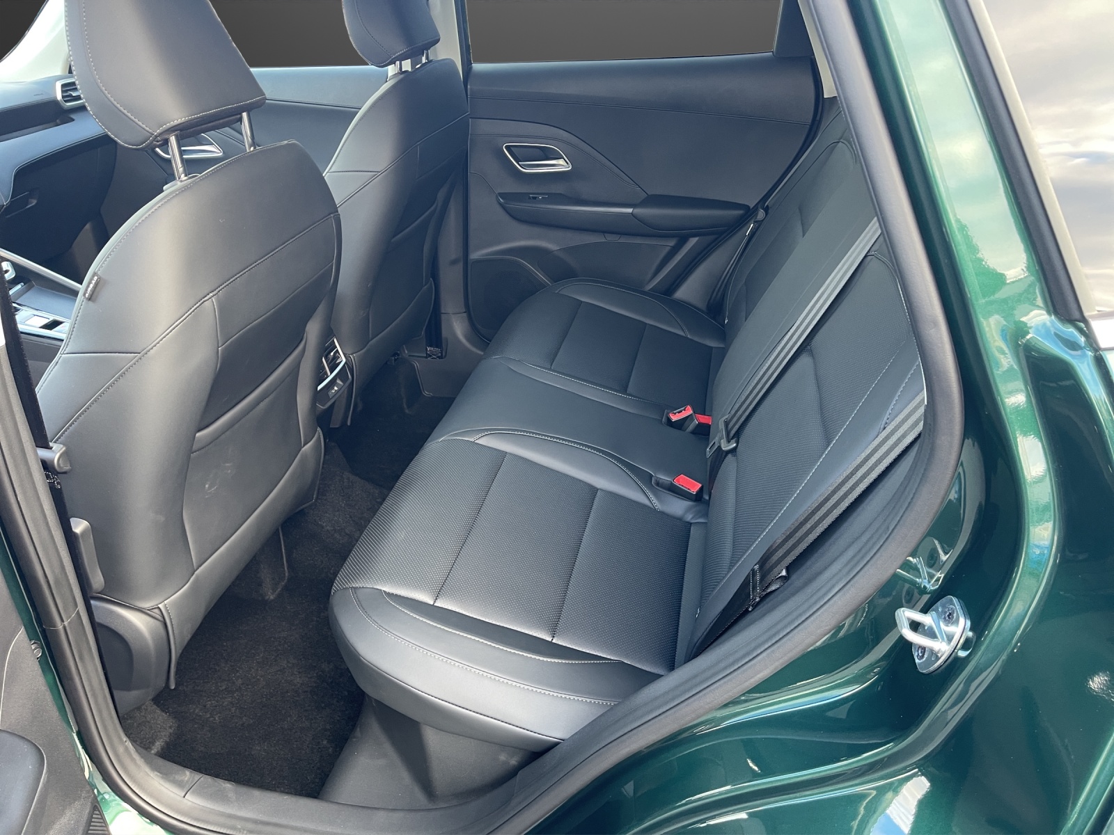 MG ZS 1.5 Hybrid+ Luxury-image-8