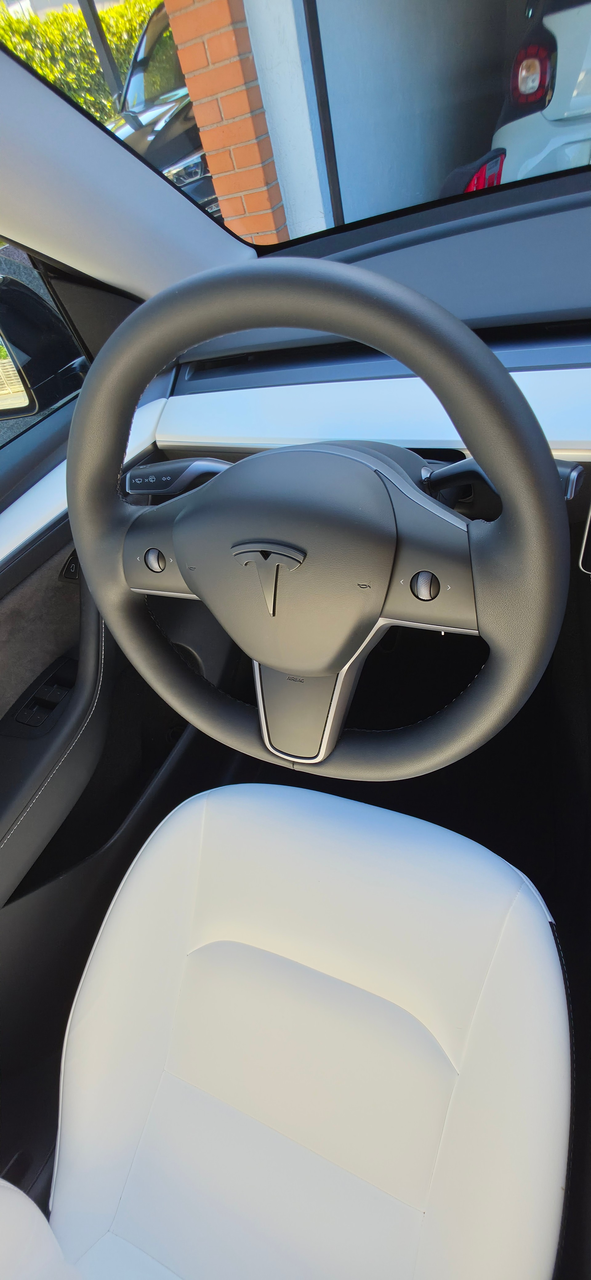 TESLA RWD-image-6
