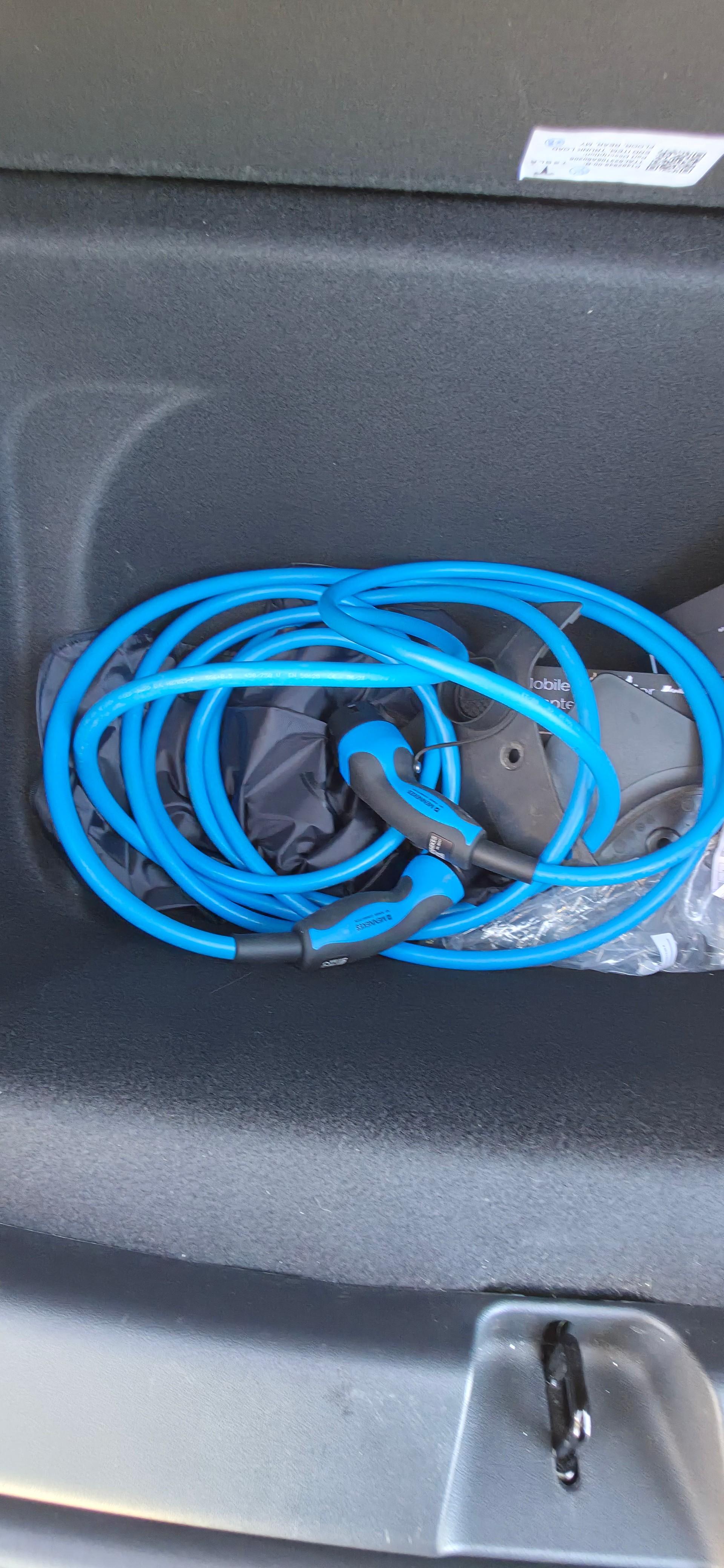 TESLA RWD-image-13