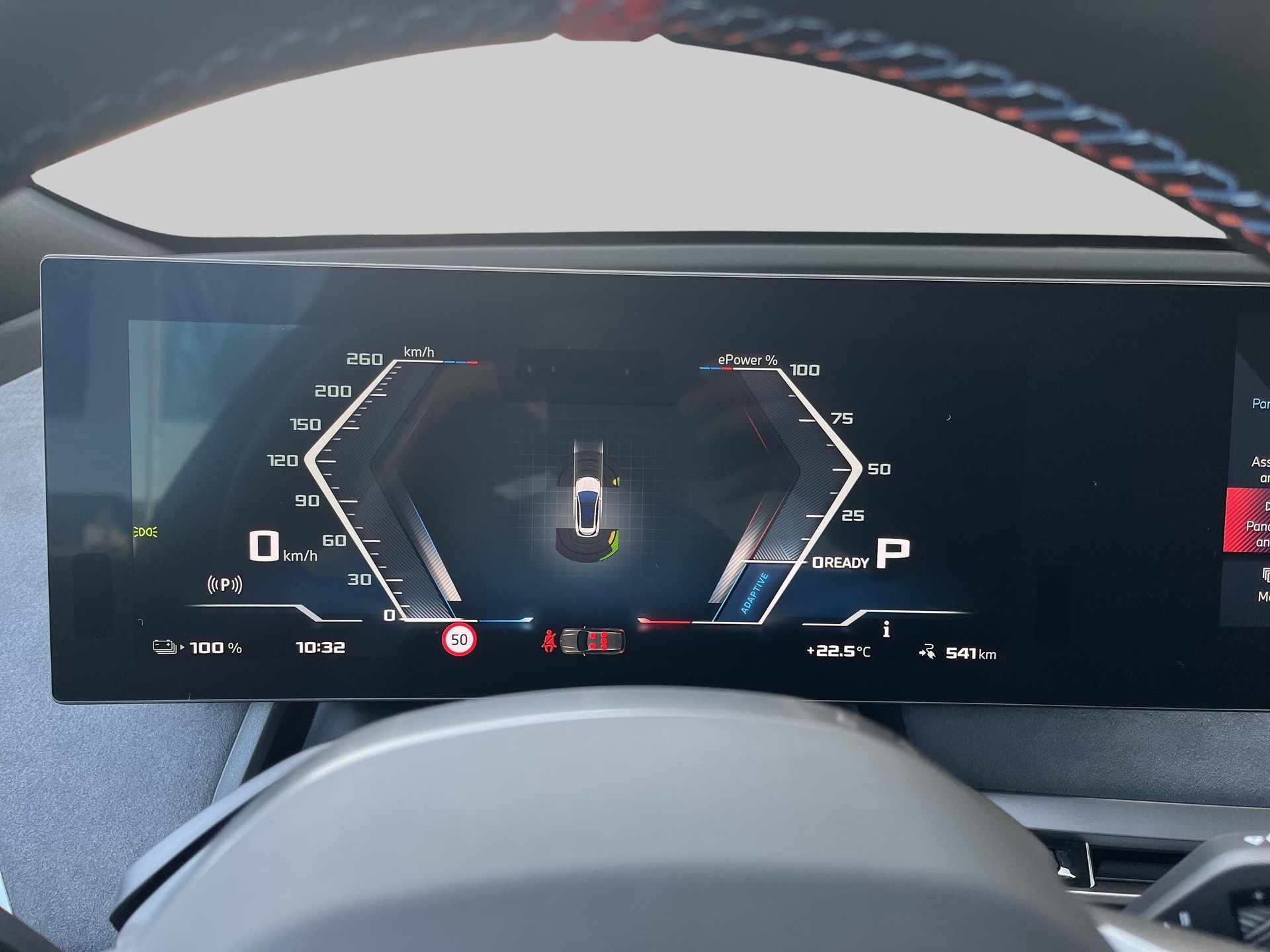 BMW iX M70 xDrive-image-15