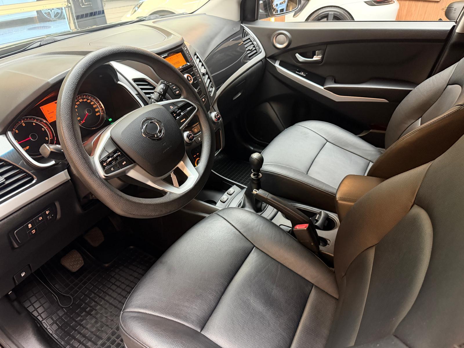 KGM-SsangYong Korando 2.2 e-XDi Sapphire-image-14