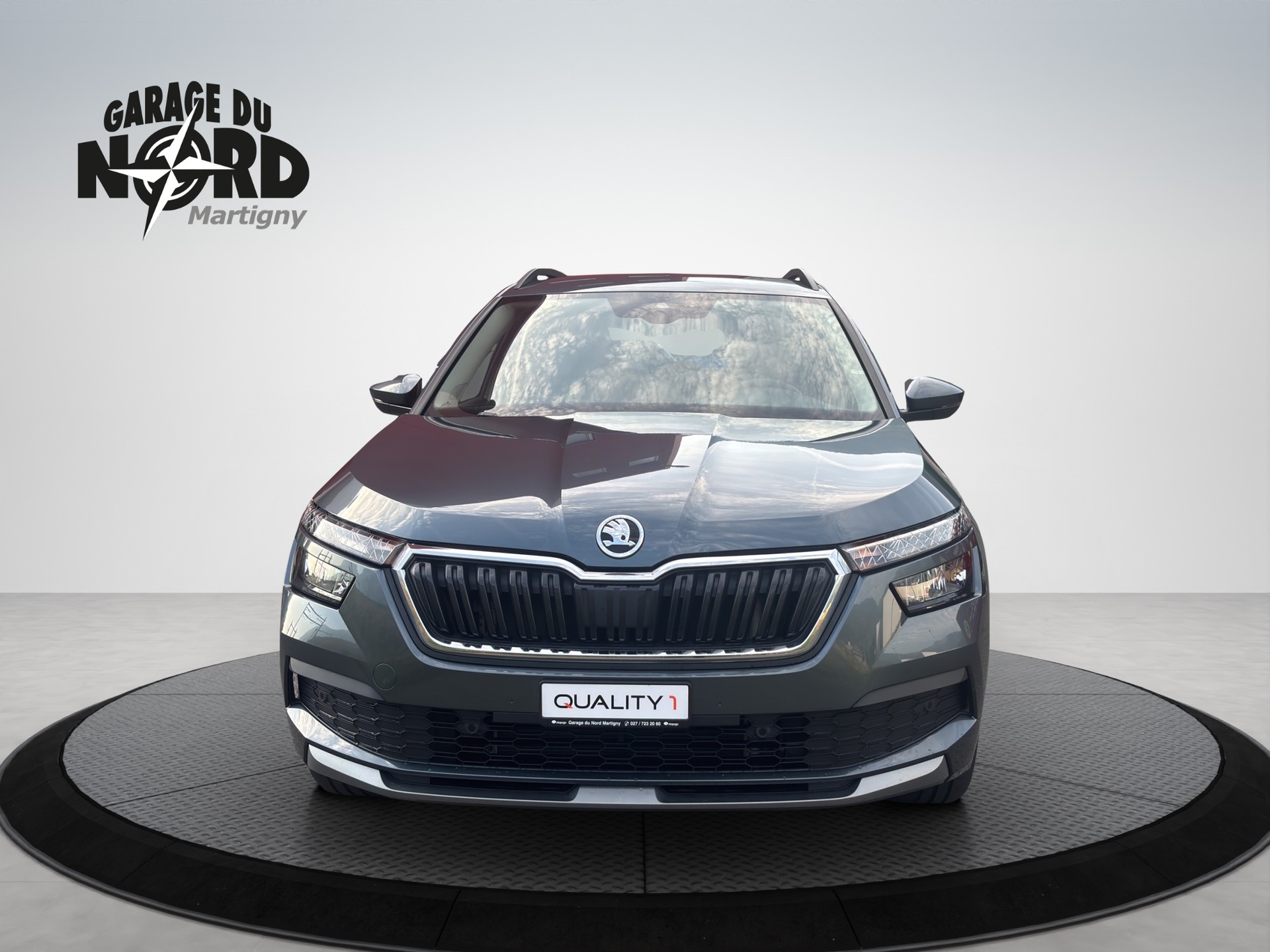 SKODA Kamiq 1.0 TSI Ambition DSG-showroom-element-1