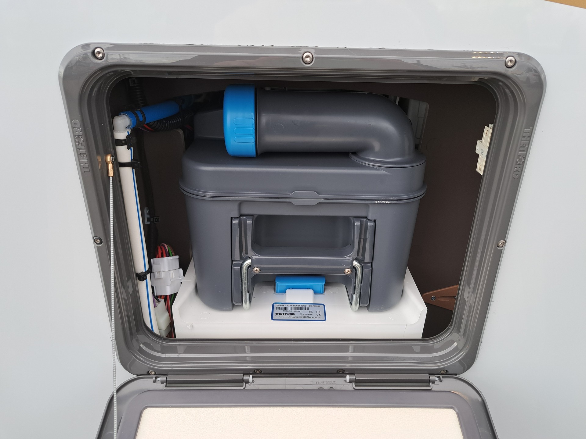 BÜRSTNER Lyseo TD 690 B66-image-8