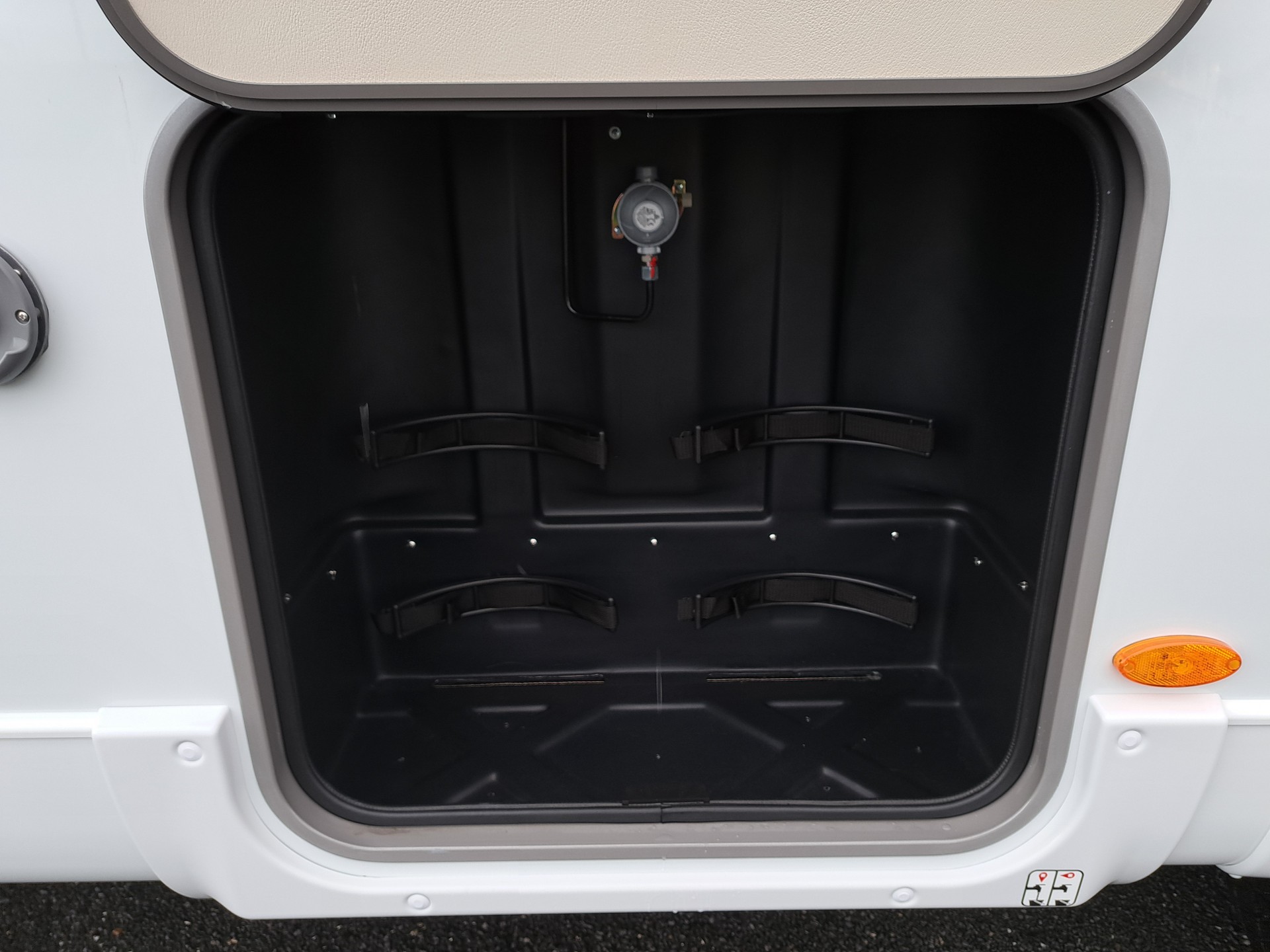 BÜRSTNER Lyseo TD 690 B66-image-11